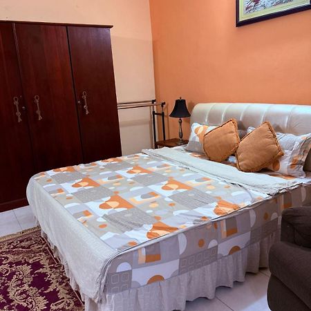 Resident View Homestay Канді Екстер'єр фото