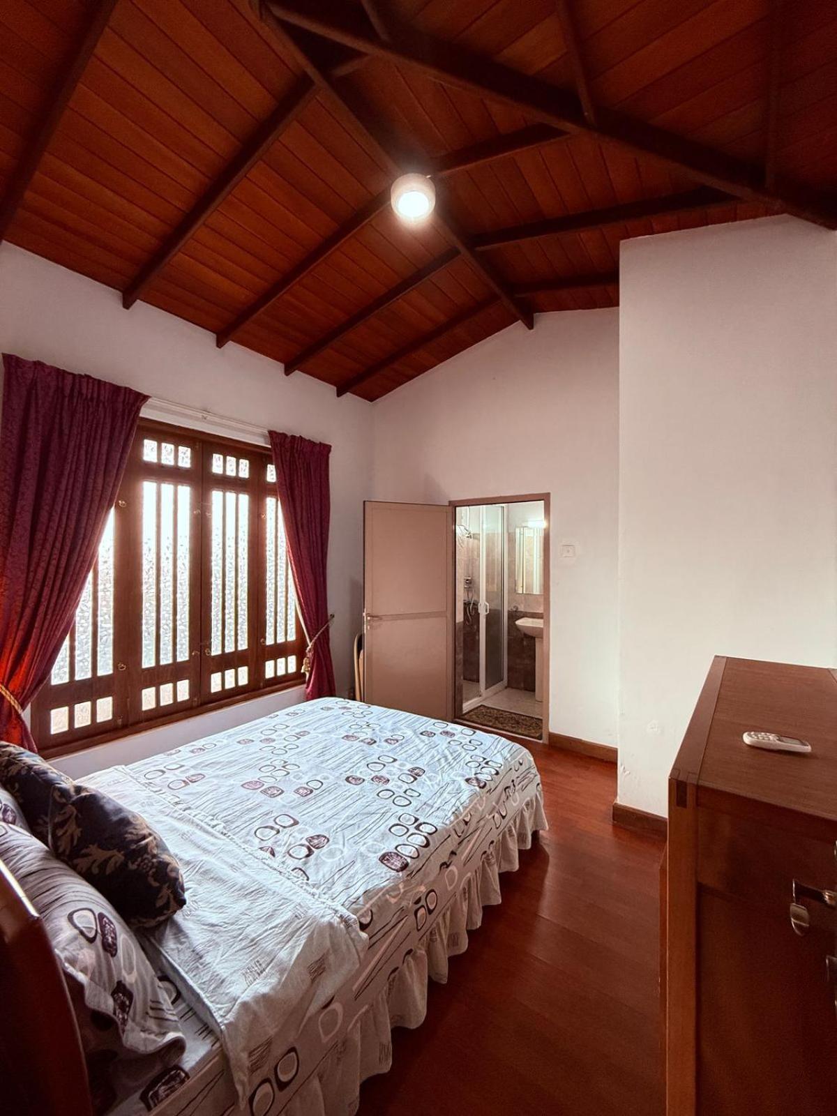 Resident View Homestay Канді Екстер'єр фото