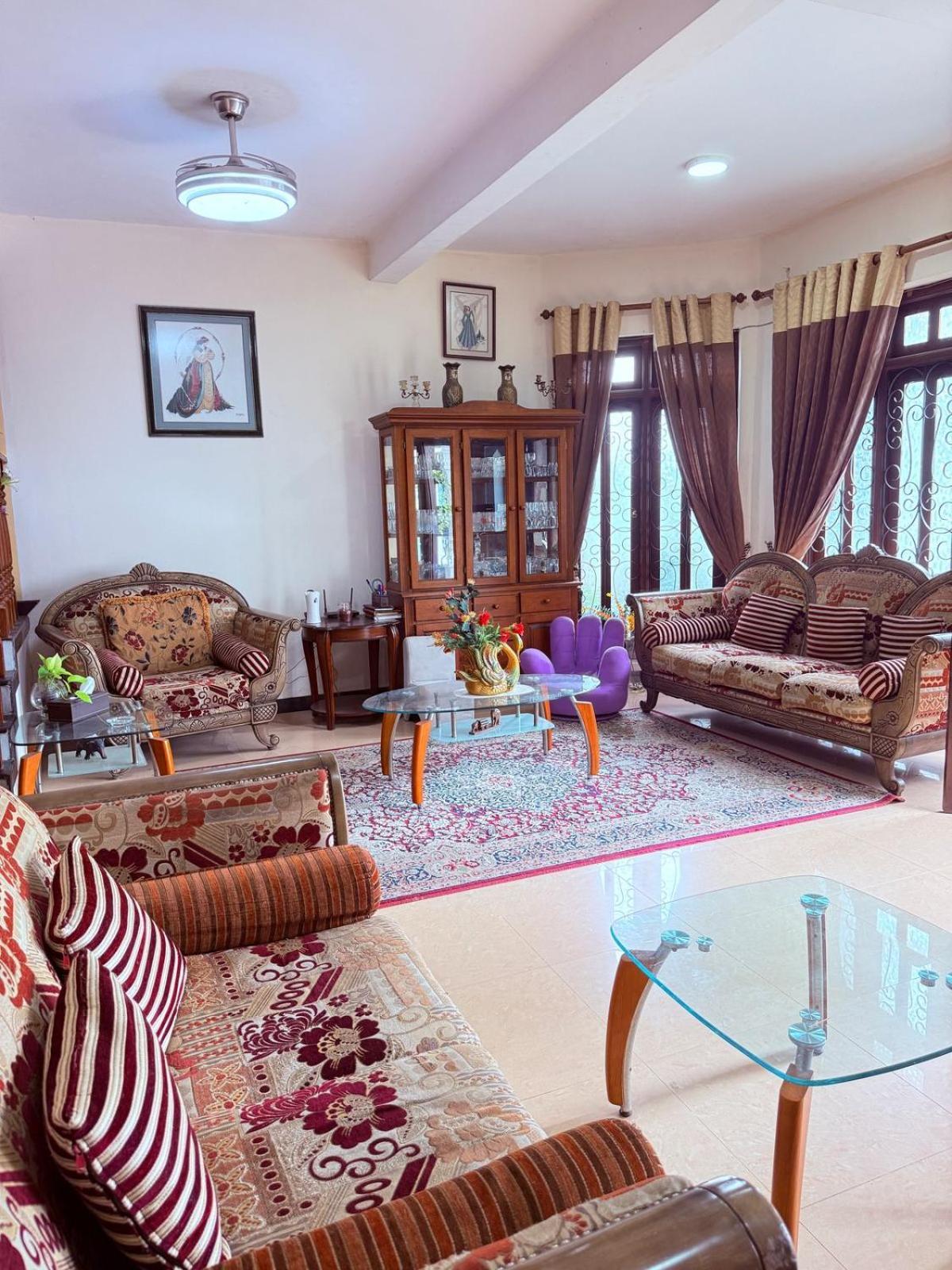 Resident View Homestay Канді Екстер'єр фото