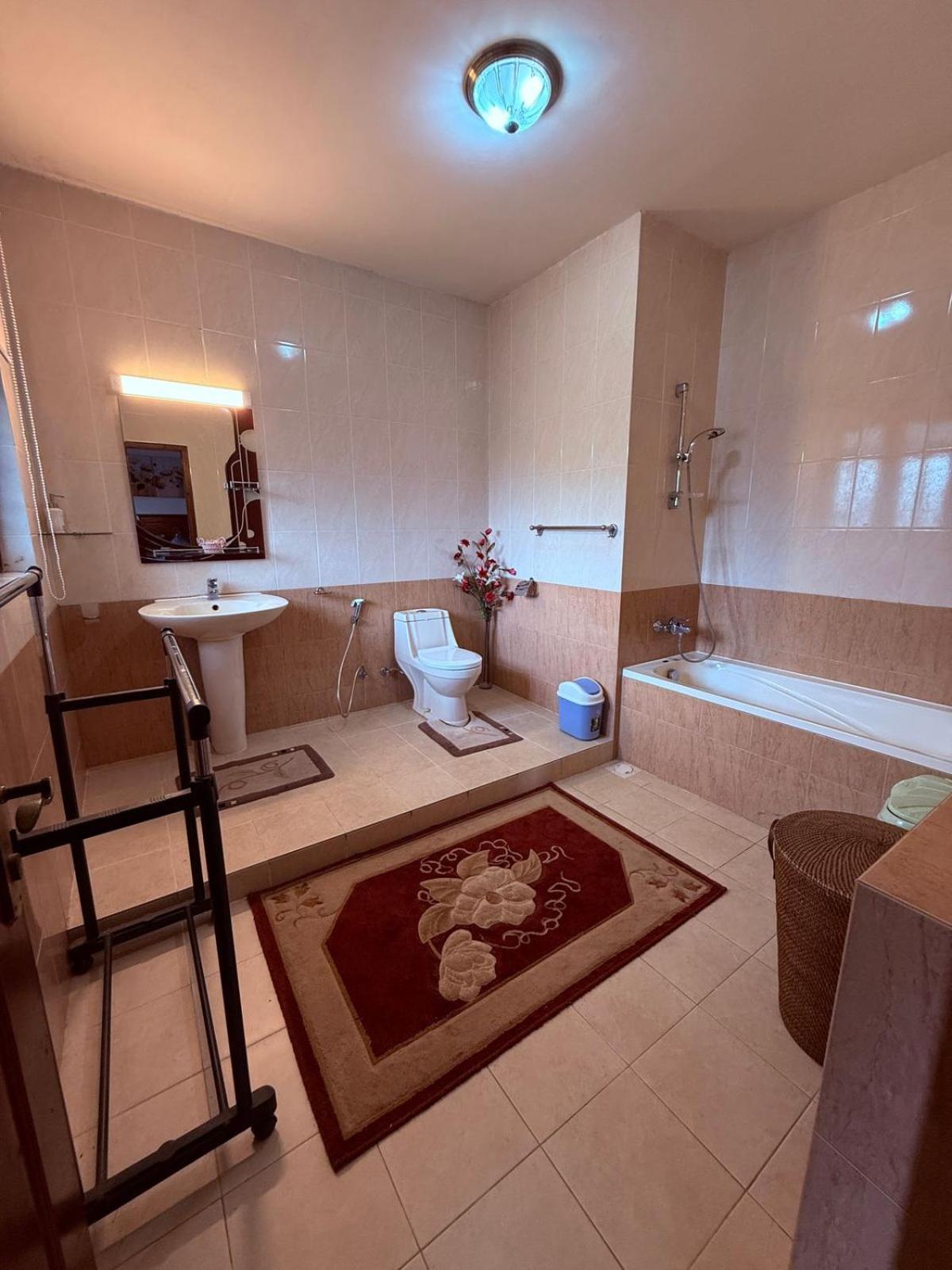 Resident View Homestay Канді Екстер'єр фото